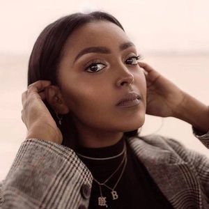 Meet your Posher, Becky